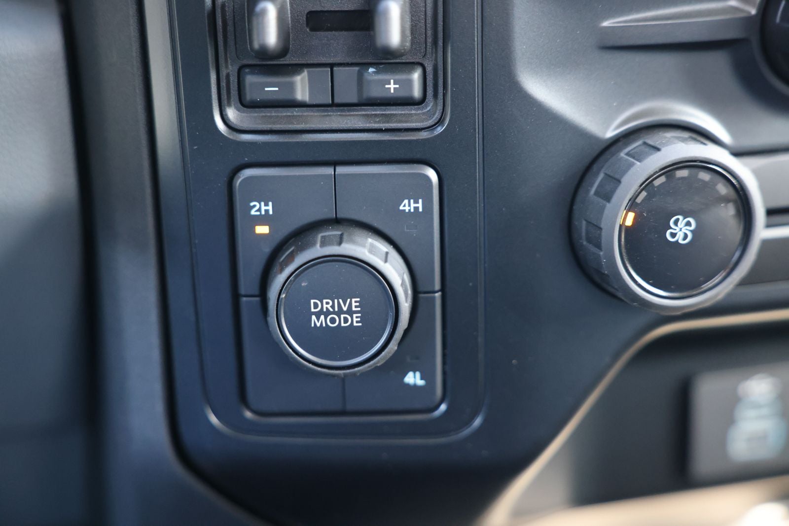 2024 Ford F-600SD XL