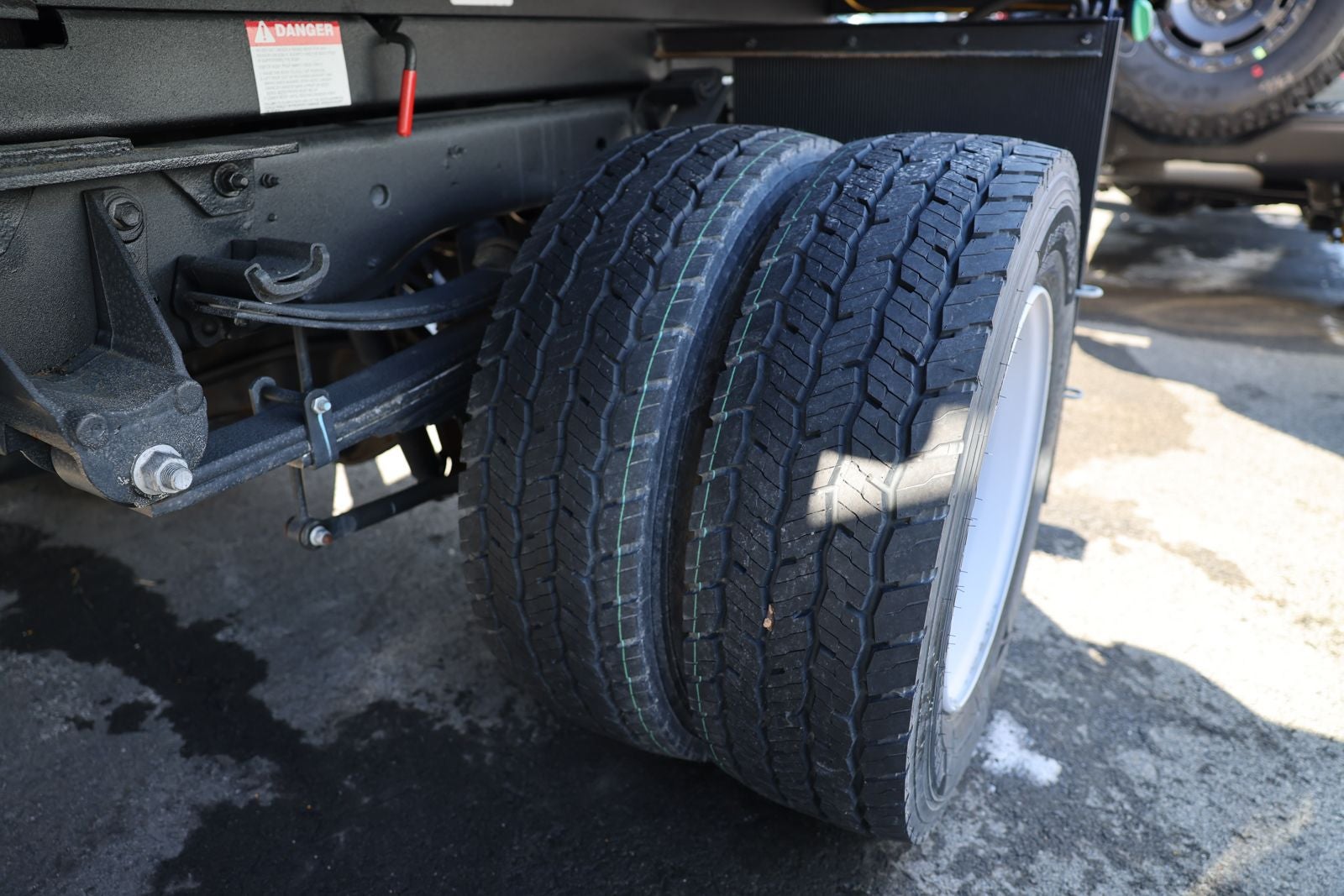 2024 Ford F-600SD XL