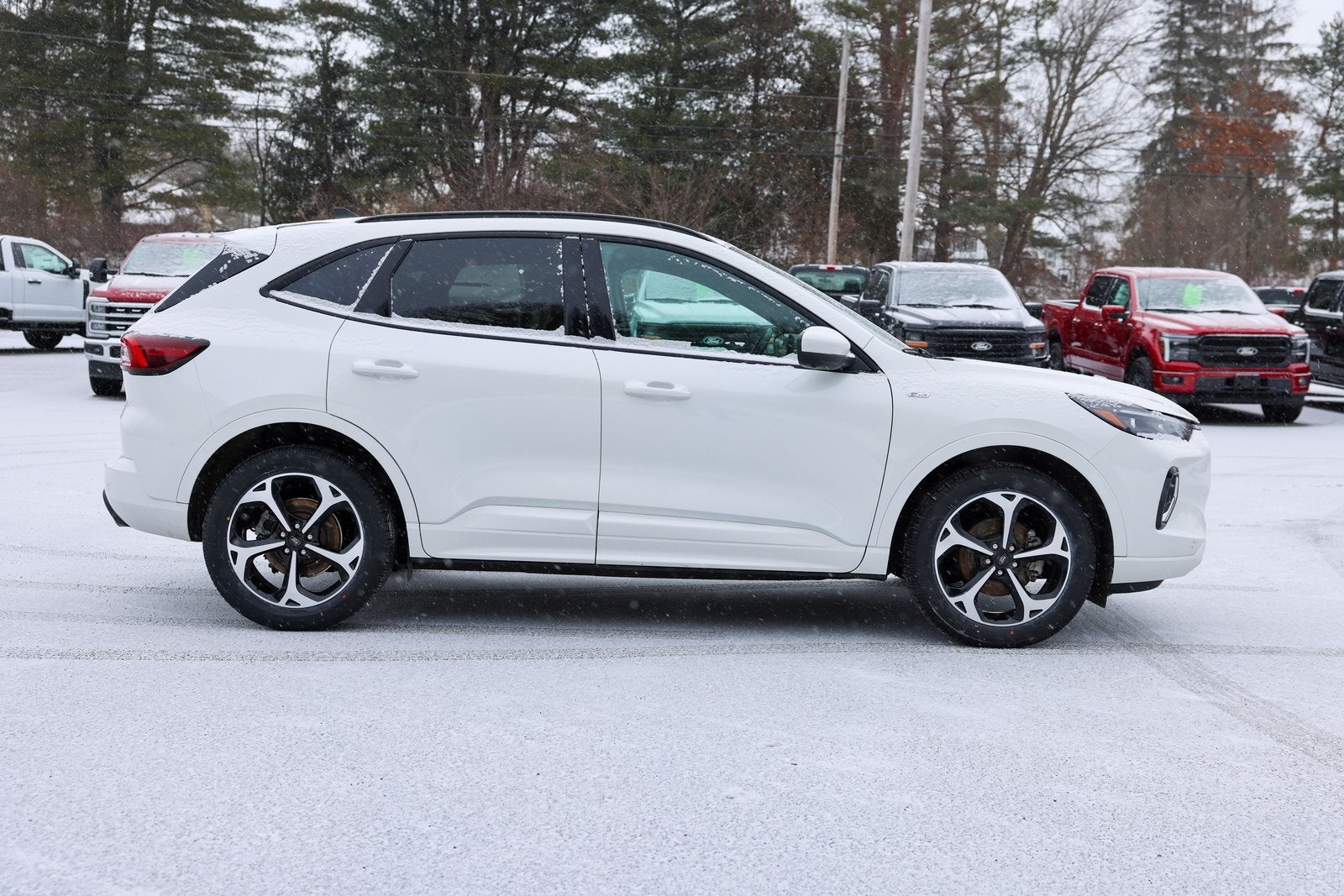 2023 Ford Escape Hybrid ST-Line Elite