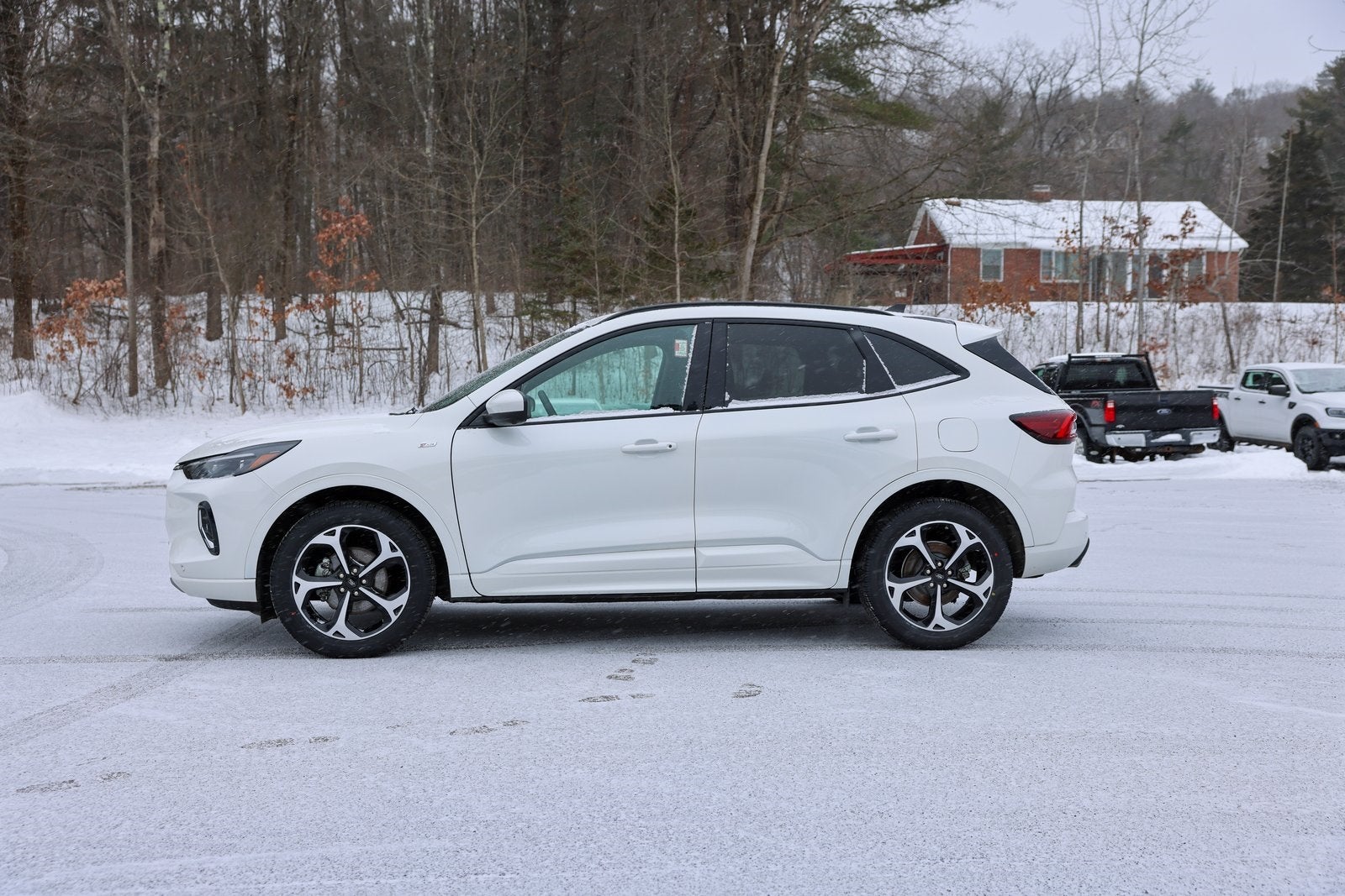 2023 Ford Escape Hybrid ST-Line Elite