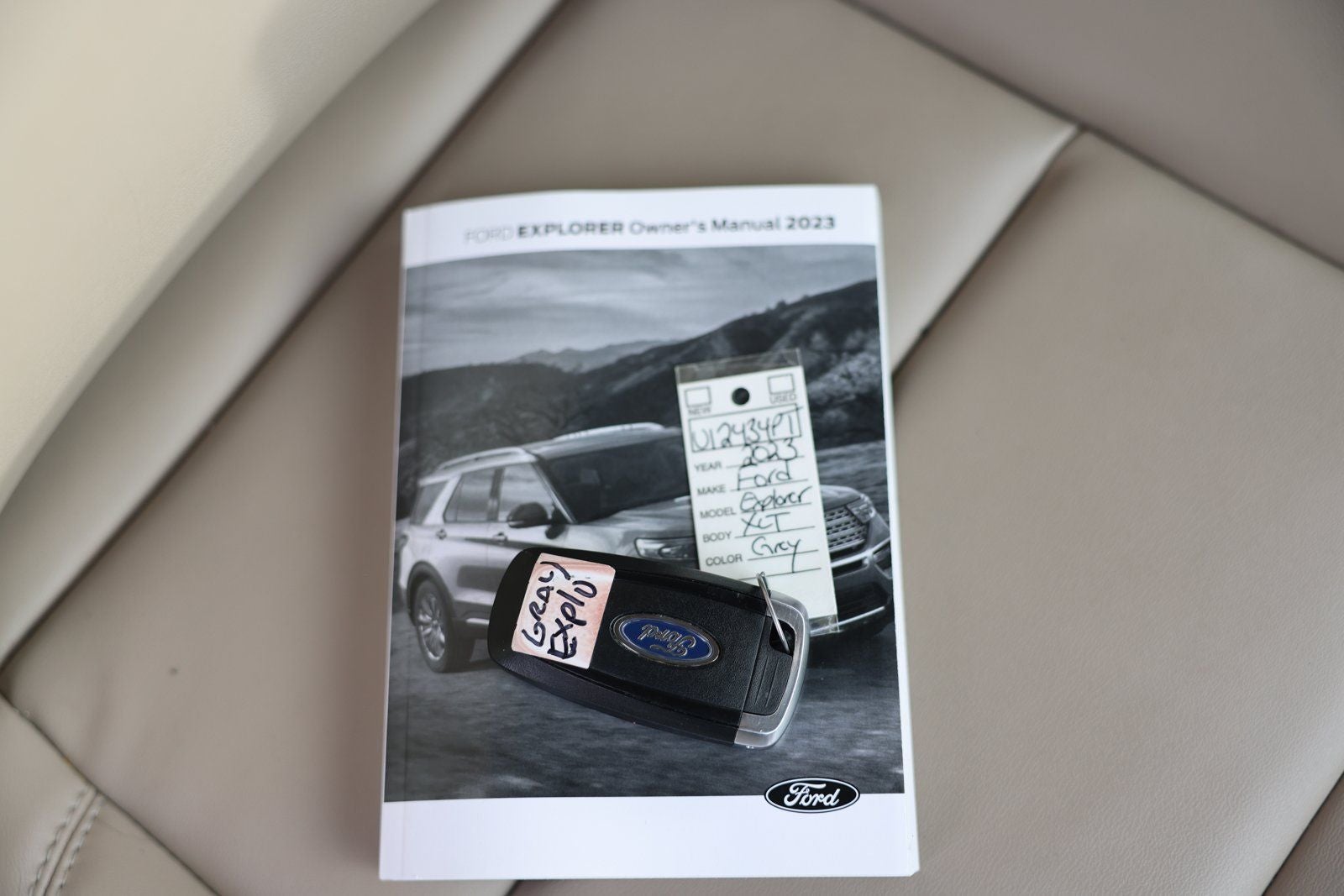 2023 Ford Explorer XLT