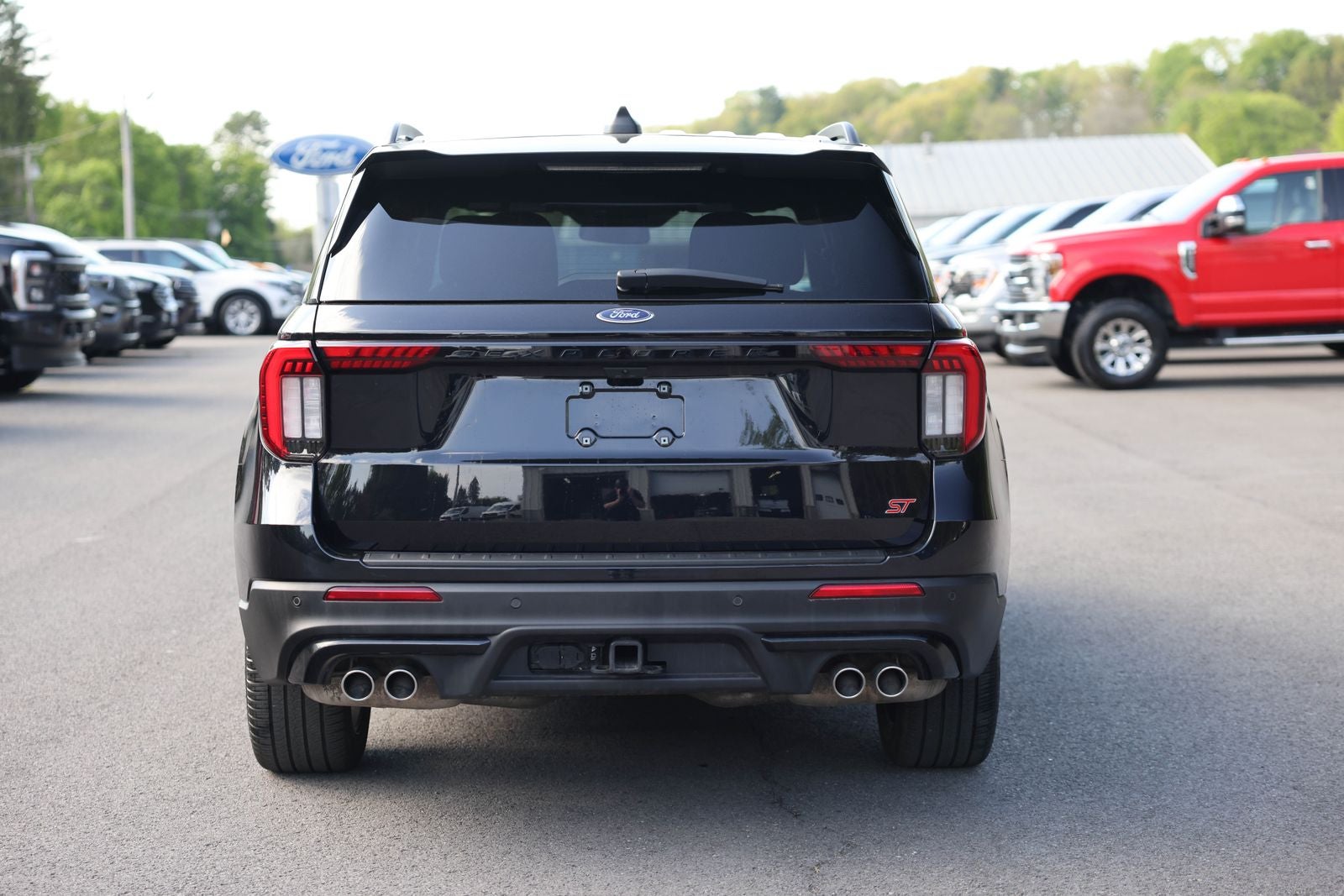 2025 Ford Explorer ST