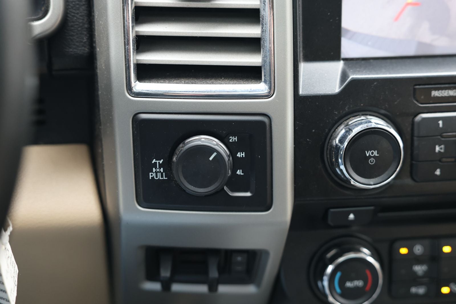 2017 Ford F-250SD Lariat