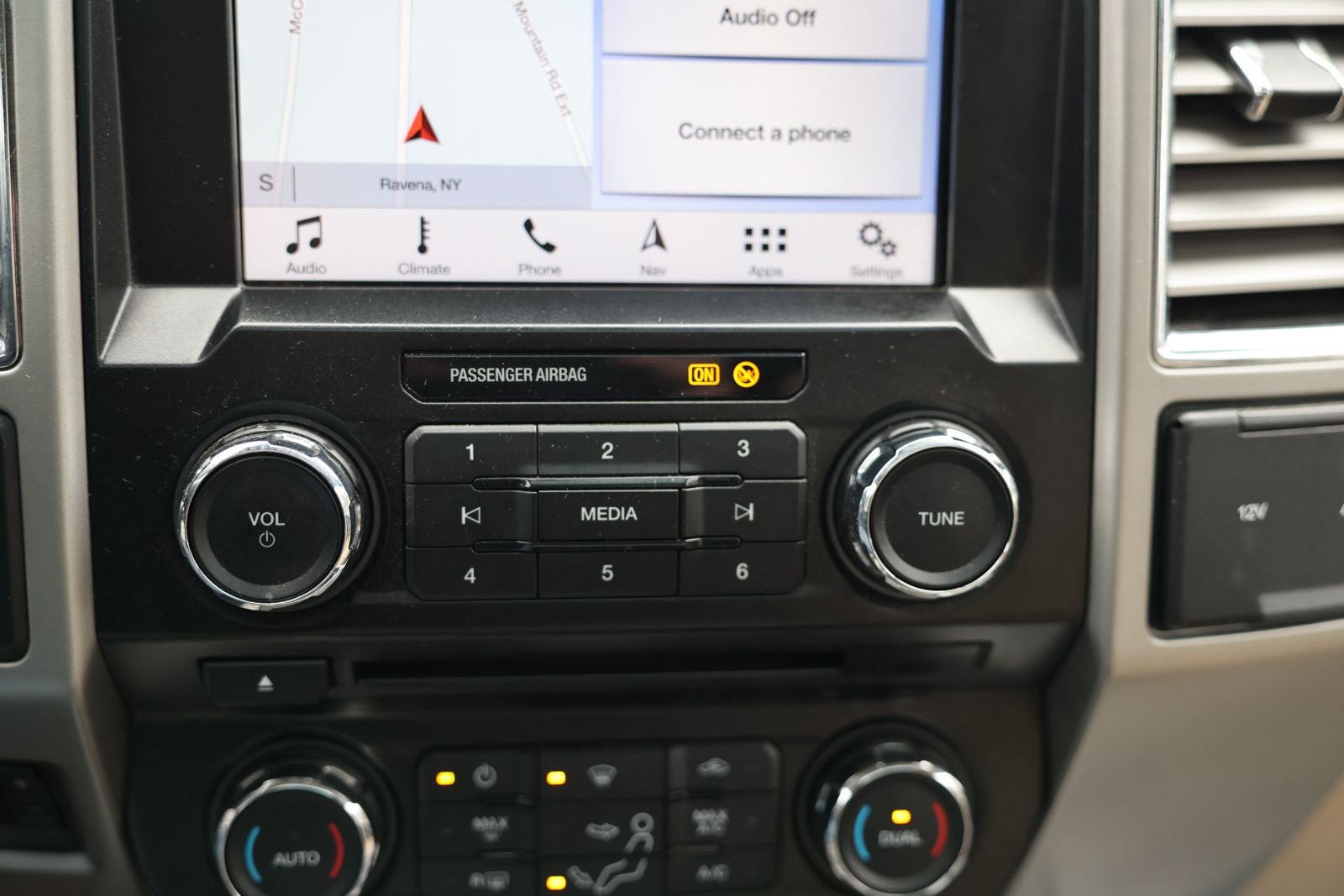 2017 Ford F-250SD Lariat