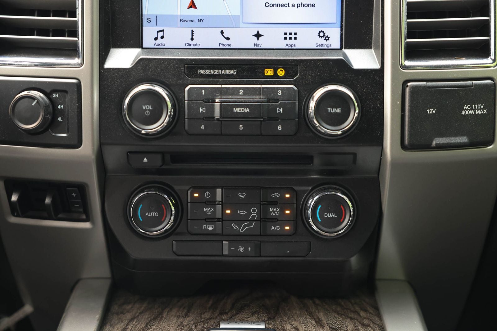 2017 Ford F-350SD Lariat DRW