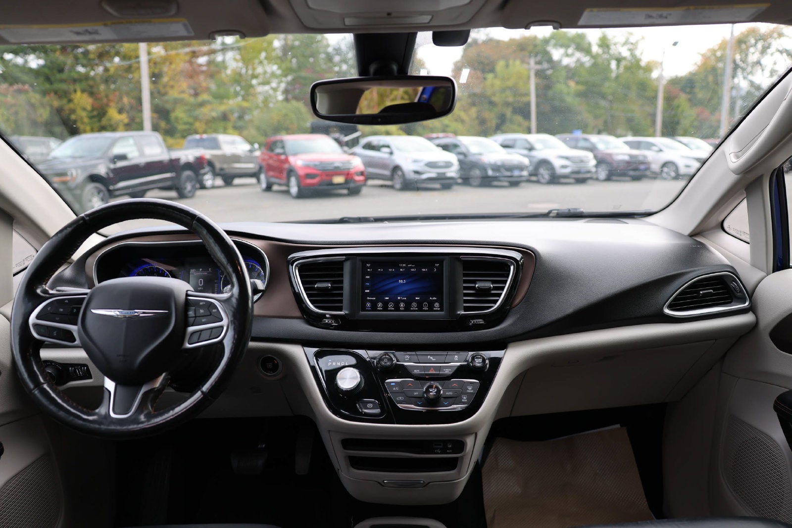 2019 Chrysler Pacifica Touring L