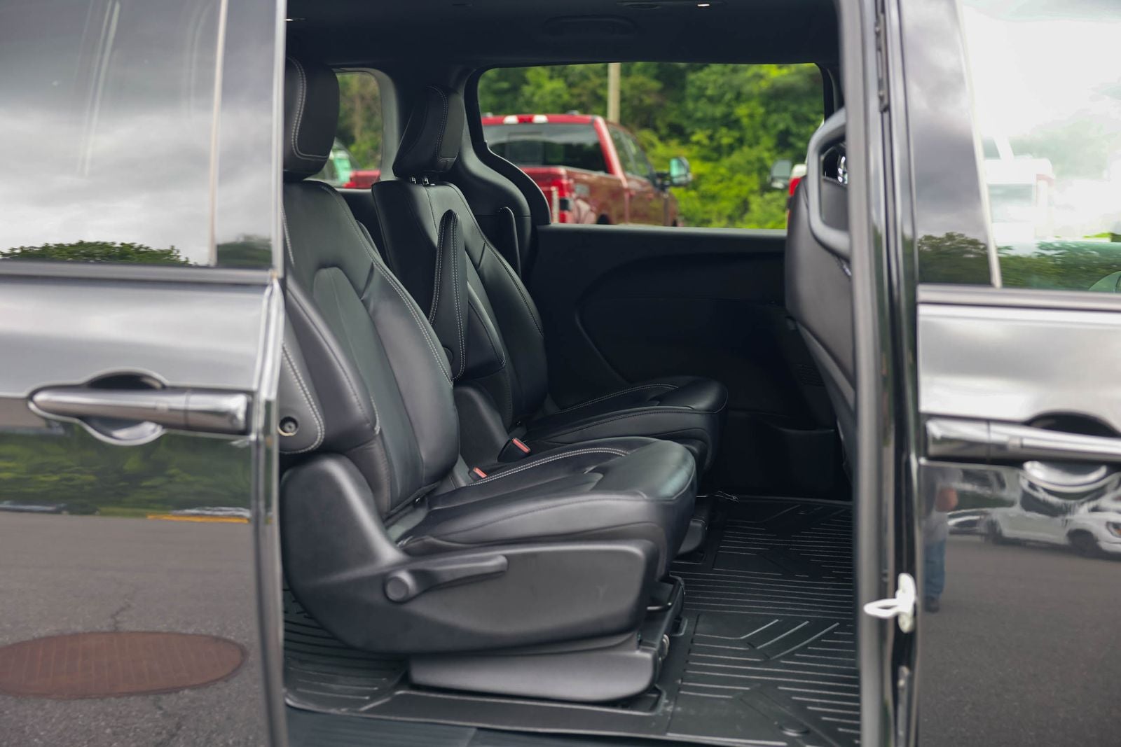 2024 Chrysler Pacifica Hybrid Select S Appearance