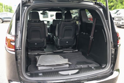 2024 Chrysler Pacifica Hybrid Select S Appearance