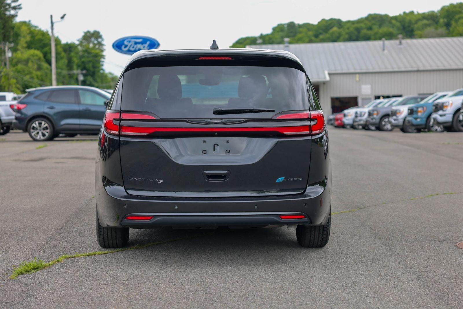 2024 Chrysler Pacifica Hybrid Select S Appearance