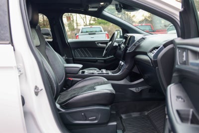2022 Ford Edge ST