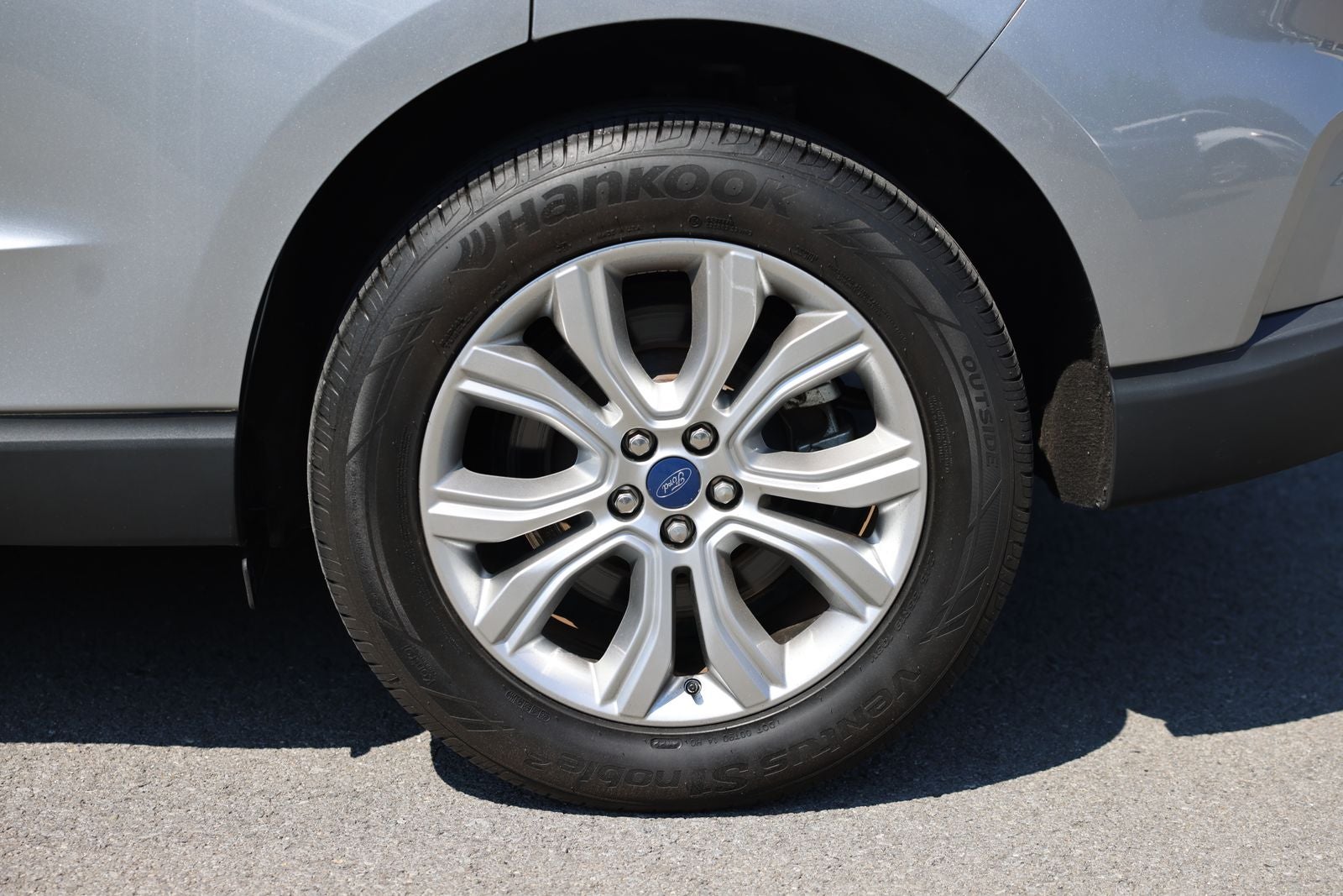 2022 Ford Edge Titanium