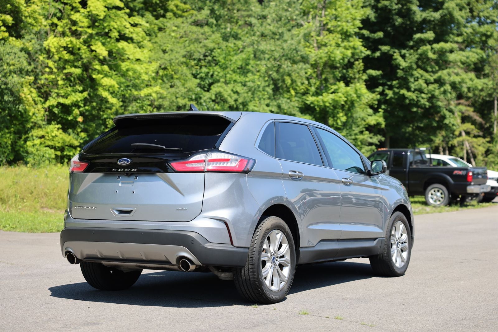 2022 Ford Edge Titanium