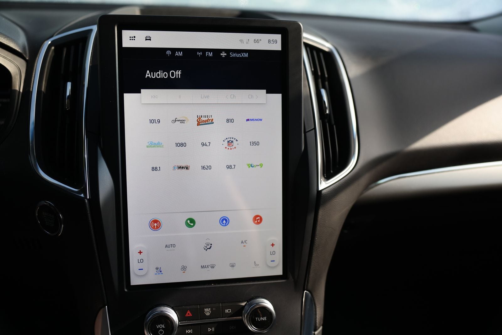 2023 Ford Edge Titanium
